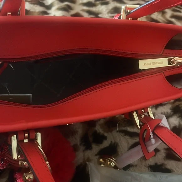 Michael Kors Jet Set Travel XS TZ Tote Bag free key chain - Picture 6 of 11